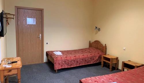 Budget Twin Room M16 in Manor Building