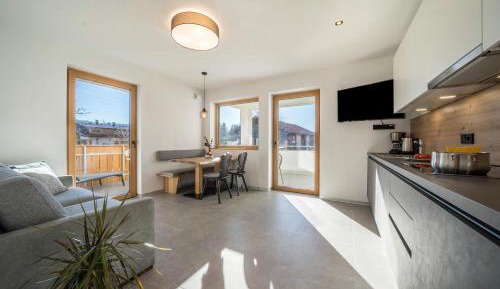 Superior One-Bedroom Apartment with Balcony