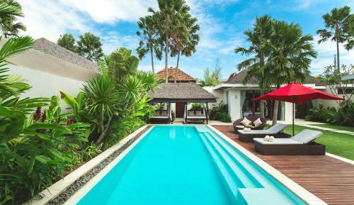Premium Three-Bedroom Villa with Private Pool 