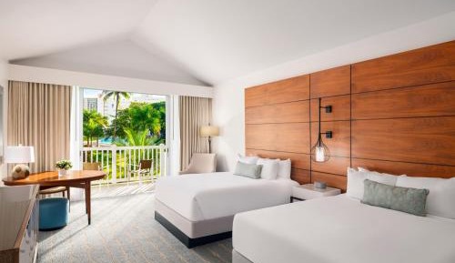 Poolside Villa with Two Queen Beds and Balcony