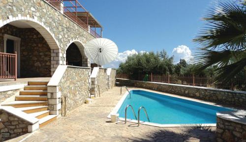 Three-Bedroom Holiday Home 