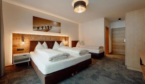 Triple Room with Balcony