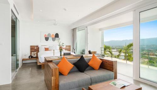 Deluxe Double Room with Balcony