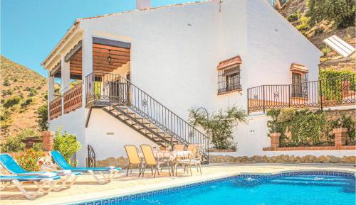 Three-Bedroom Holiday Home 