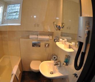 Small Double Room with Bath