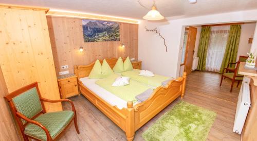 Double Room with Mountain View
