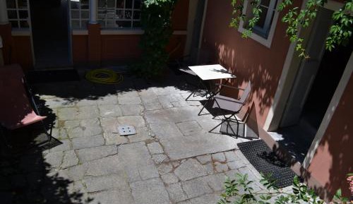 Apartment with Garden View