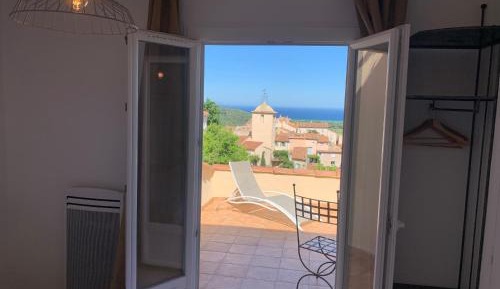 Deluxe Double Room with Balcony, Sea View and Air-Conditioning
