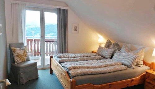 Apartment with Lake View