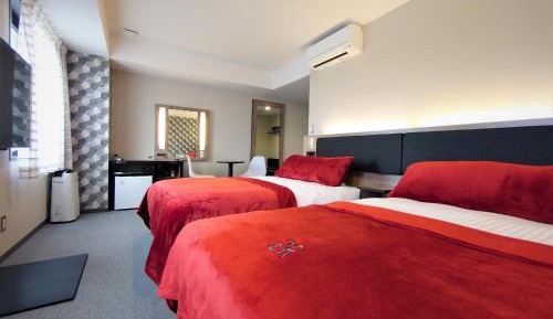 Premium Twin Room - Non-Smoking