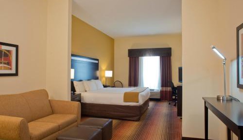 Standard King Room with Accessible Tub - Mobility Access