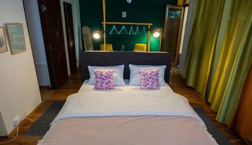 Queen Room
