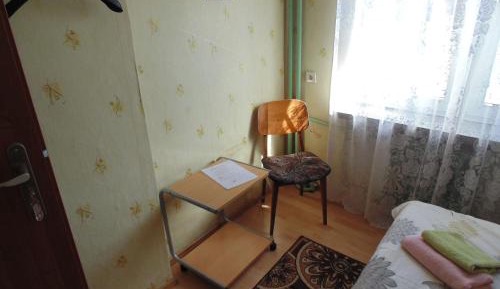 Basic Double Room with Shared Bathroom