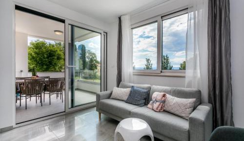 Apartment with Sea View