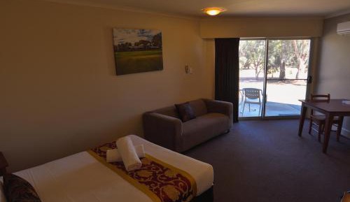 Standard Queen Room