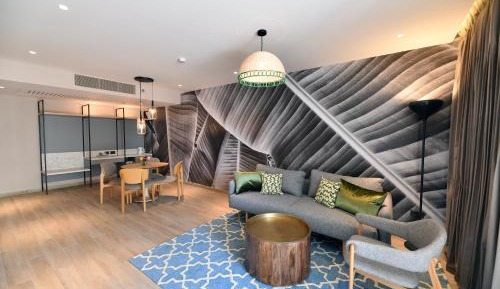 Suite (2 Adults + 2 Children)