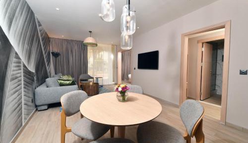 Corner Family Suite