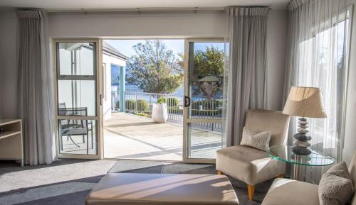 Suite with Lake View