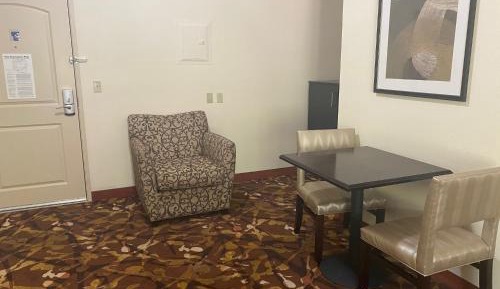 One-Bedroom Suite with Two King Beds - Non-Smoking