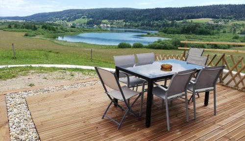 Suite with Lake View