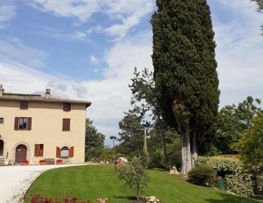 Apartment with Garden View