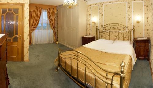 Superior Apartment-Sobornosti street 50