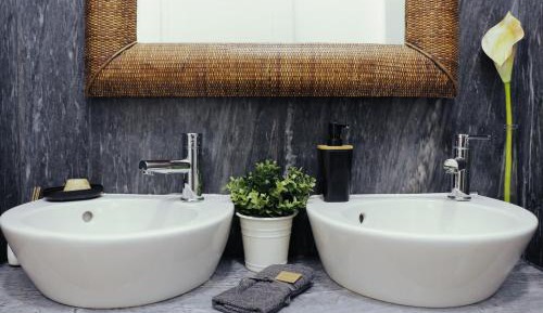 Twin Room with Private External Bathroom