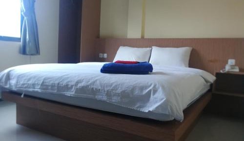Large Single Room