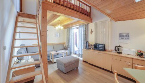 Superior One-Bedroom Apartment with Balcony