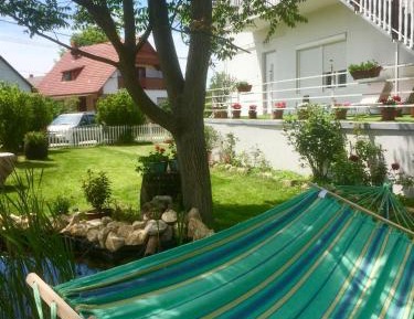Apartment with Garden View