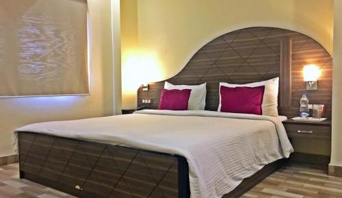 Suite with City View