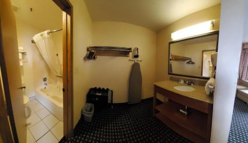 Superior Queen Room with Two Queen Beds - Non-Smoking