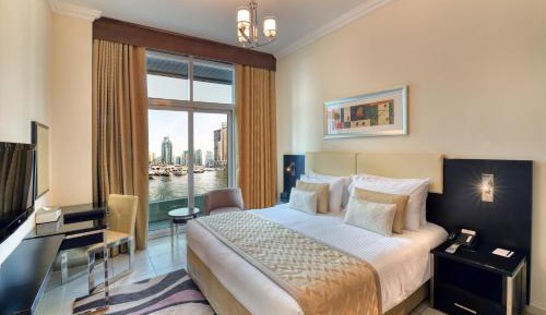 Deluxe One-Bedroom Apartment with Free Beach Transfer 