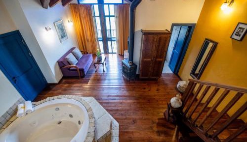 Suite with Garden View
