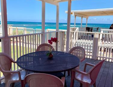 Beachfront One-Bedroom House
