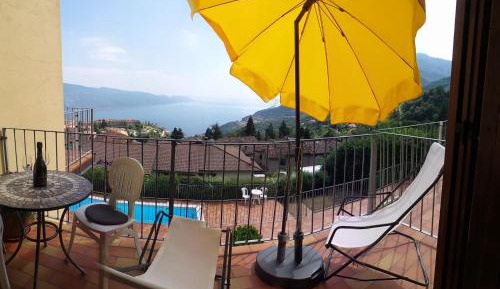 Apartment with Lake View