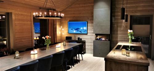 Villa Deluxe (12 Adults)