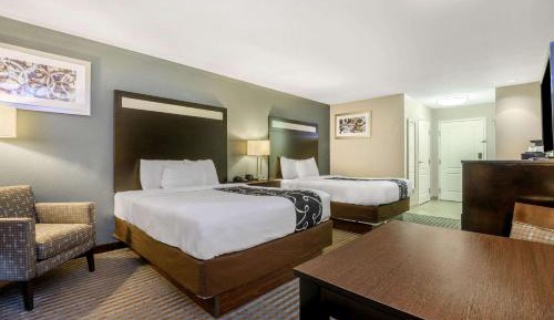 Queen Room with Two Queen Beds - Non-Smoking