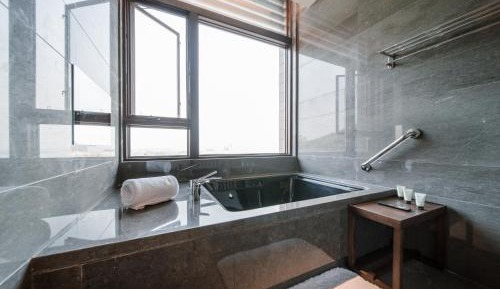 Yingdai Double Room with Lake View