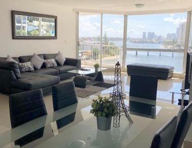 Two-Bedroom Deluxe Apartment