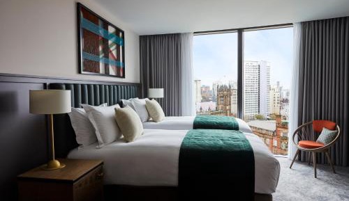 High Floor Standard Twin Room