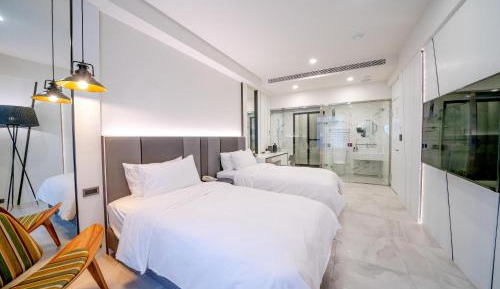 Deluxe Twin Room