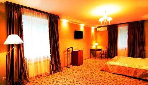 Deluxe Double Room with Extra Bed