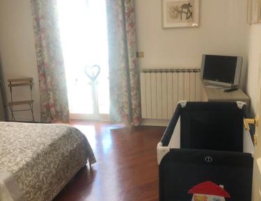 Apartment with Lake View