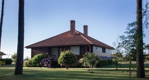 Bungalow (6 Adults + 1 Child)