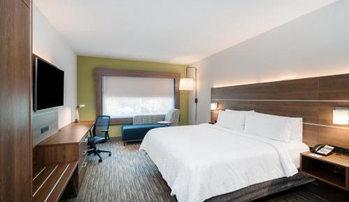 King Room - Mobility Access/Hearing Accessible