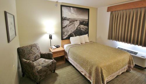 Queen Room - Disability Access