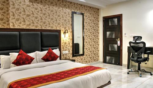 Superior King Room