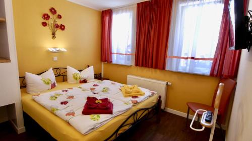 Double or Twin Room with Bathroom