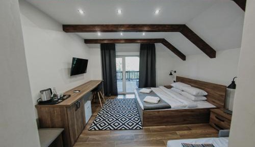 Triple Room with Mountain View